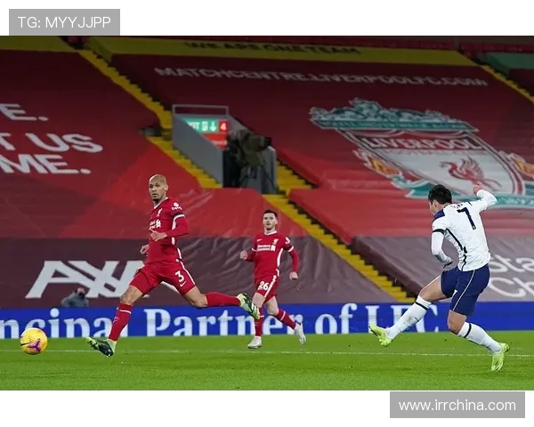 利物浦豪华阵容迎战劲敌 展现英超赛场的激烈对决与精彩表现