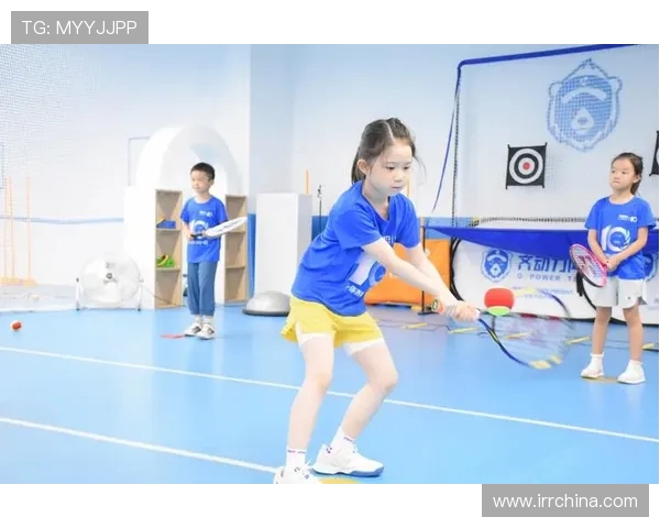 网球运动中的技术创新与发展趋势：从基础训练到高科技装备的影响