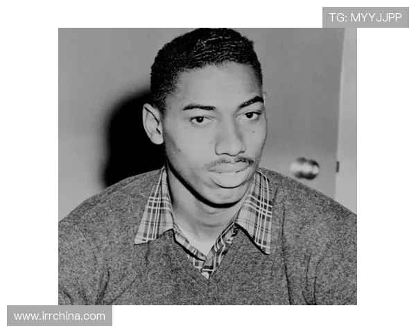 威尔特张伯伦传奇生涯与篮球历史上最具统治力的巨星风采