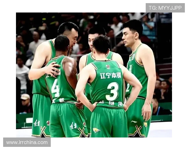 CBA季后赛辽宁队对阵新疆队第三场精彩对决全景回顾与分析